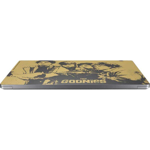 Warner Bros The Goonies (1985) The Goonies Cast Universal Laptop 12in (9.8 x 6.8in) Skin